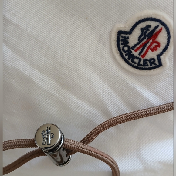 Moncler faux shearjng camel color hat with logo and neck ties - Picture 5 of 9